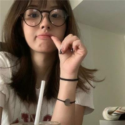 小妞死翘翘